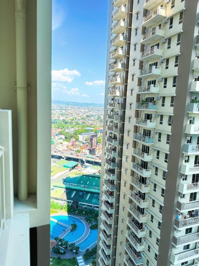 1Br Prisma Residences Dmci Stylish Condo Pasig City Екстериор снимка