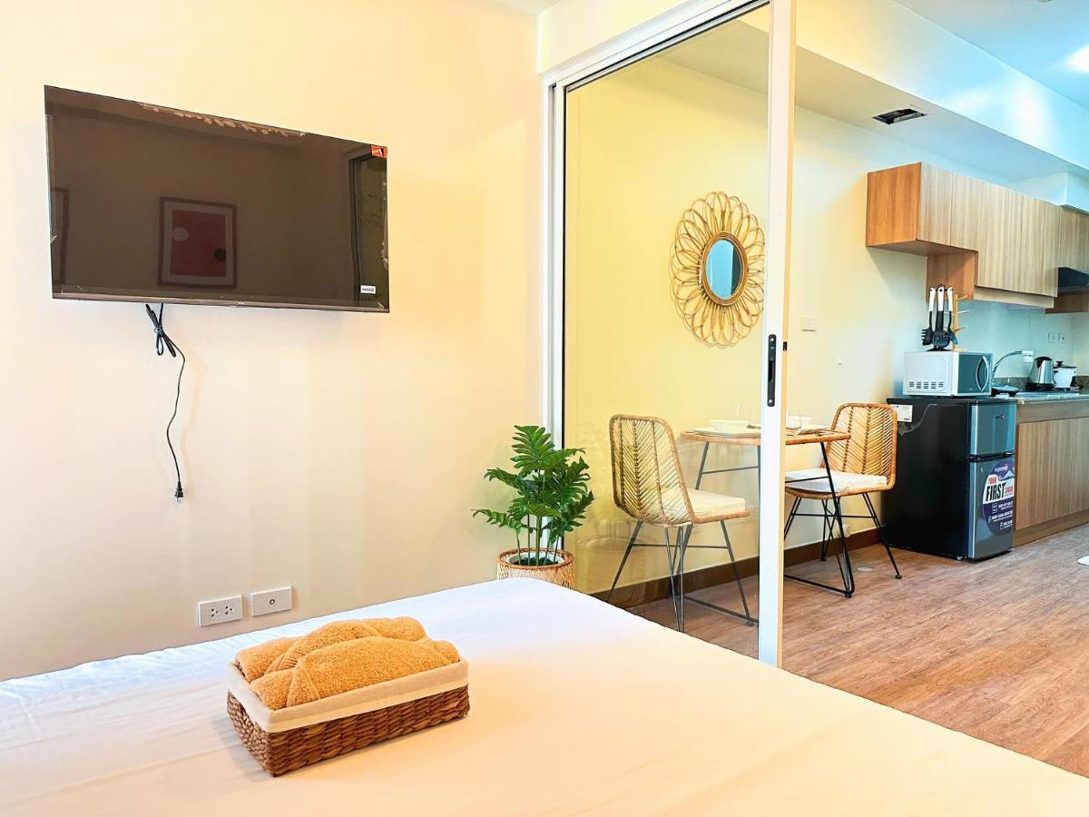 1Br Prisma Residences Dmci Stylish Condo Pasig City Екстериор снимка